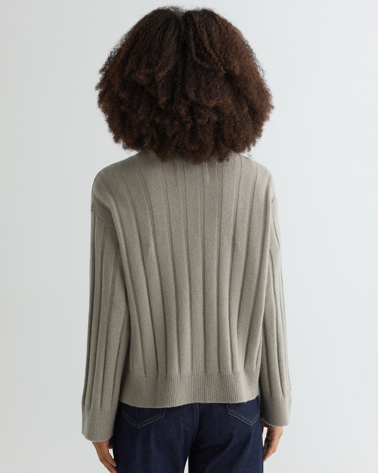 Sweter damski ze stójką z długim rękawem relaxed fit szary