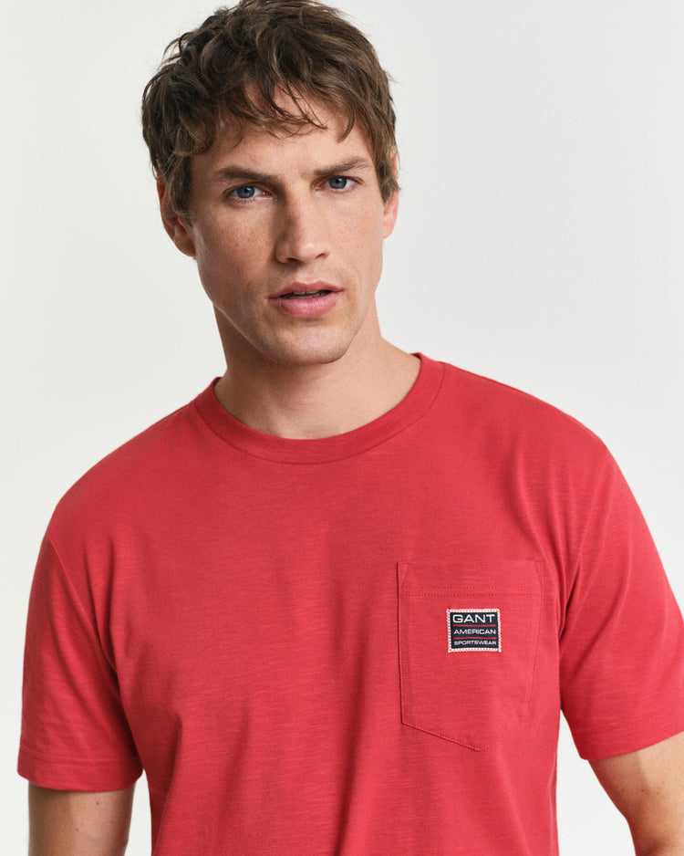 T-shirt męski z okrągłym kołnierzykiem regular fit czerwony