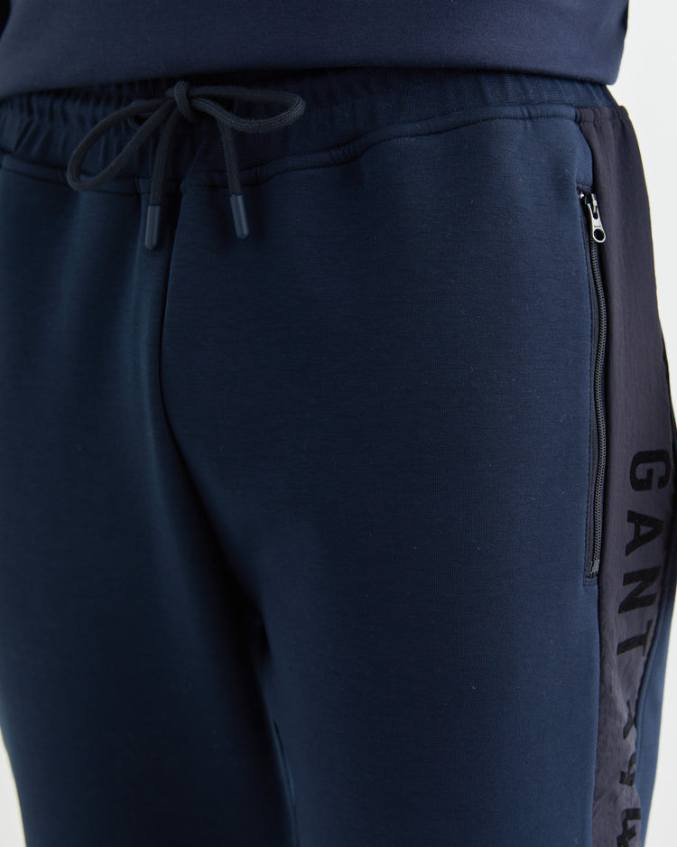 Spodnie dresowe męskie regular fit granatowe