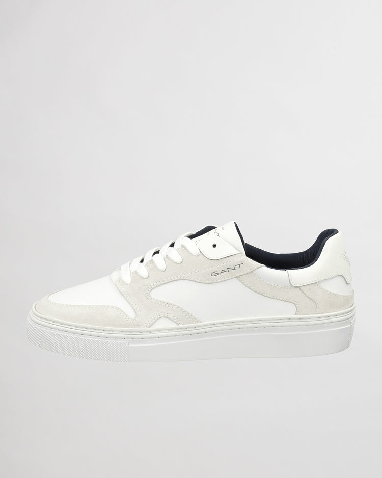 Białe zamszowe męskie sneakersy