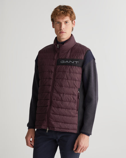 Bezrękawniki męskie z nadrukiem ze stójką regular fit bordowe