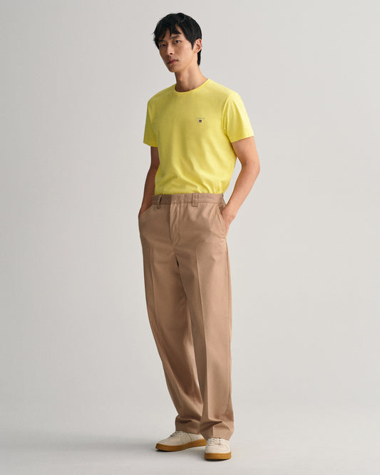 Bawełniany t-shirt męski okrągły kołnierzyk regular fit żółty