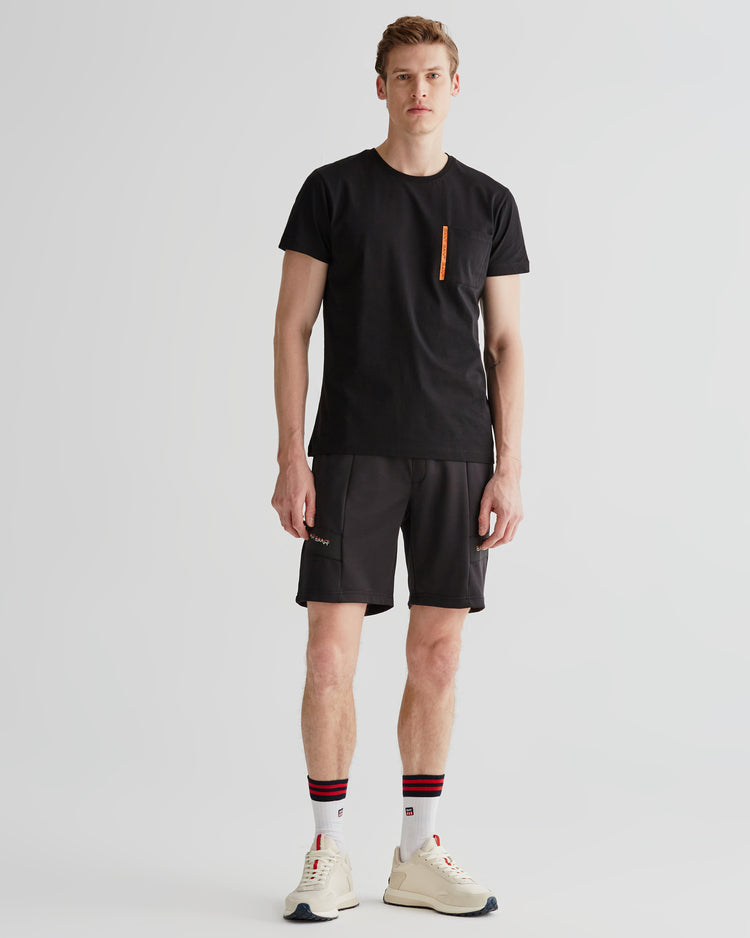 Bawełniana koszulka męska z okrągłym kołnierzykiem regular fit czarna