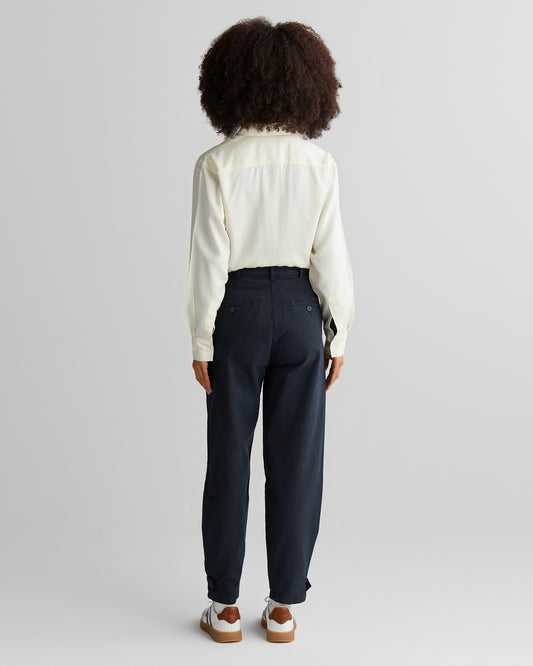 Spodnie damskie tapered fit czarne