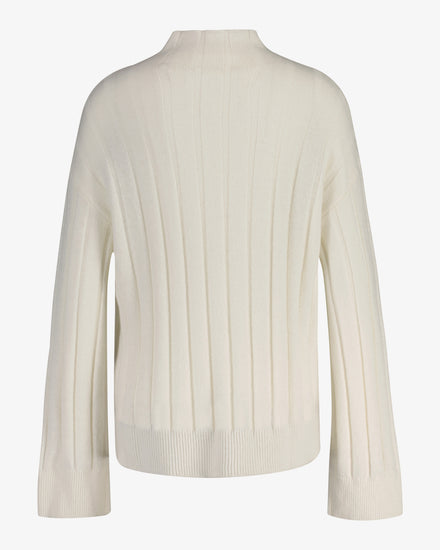 Wełniany sweter ze stójką