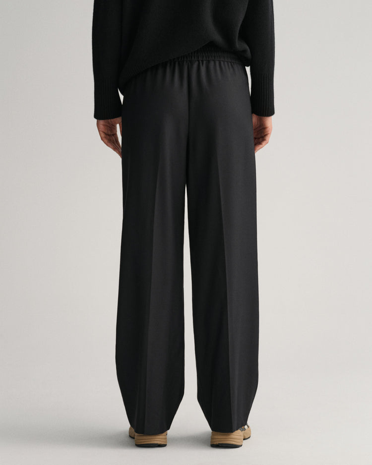 Spodnie damskie relaxed fit czarne