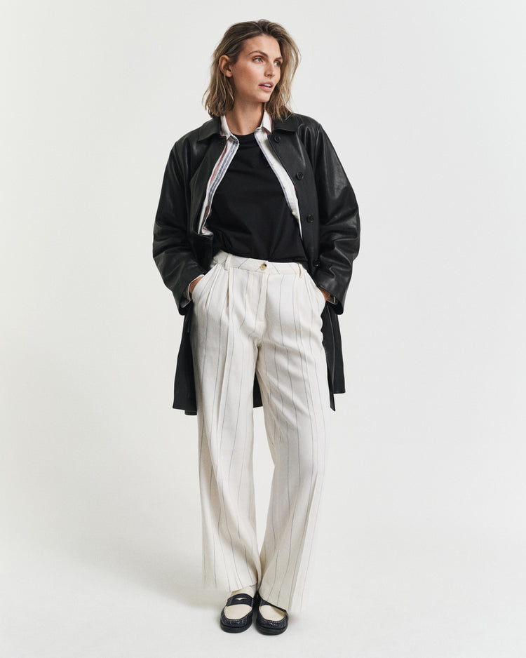 Bawełniana koszulka damska z nadrukiem regular fit czarna