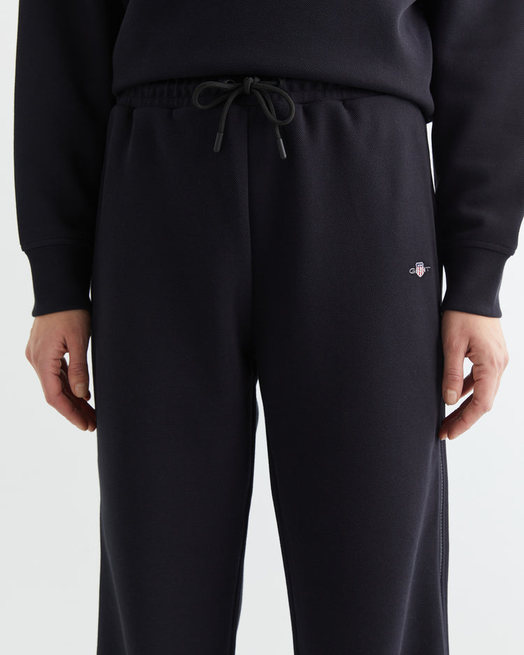 Spodnie dresowe damskie regular fit czarne