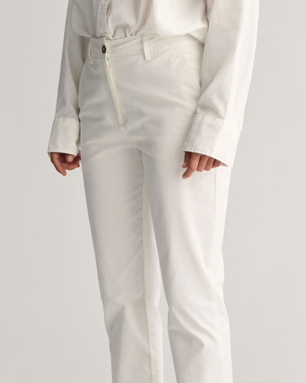 Spodnie damskie slim fit beżowe
