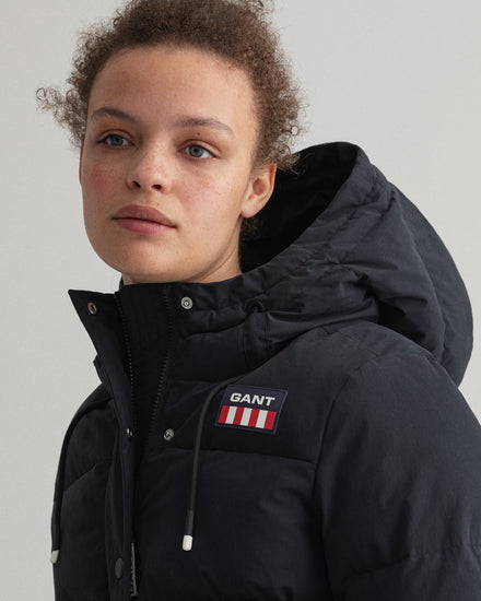 Kurtka damska z nadrukiem zapinana na guziki straight fit czarna