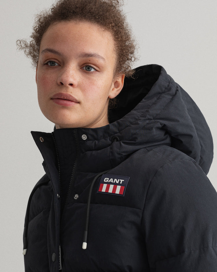 Kurtka damska z nadrukiem zapinana na guziki straight fit czarna