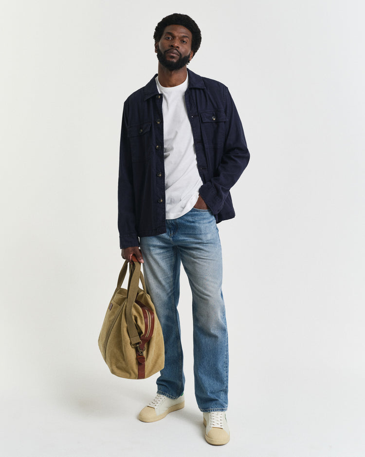 T-shirt męski z nadrukiem i okrągłym kołnierzykiem regular fit kremowy