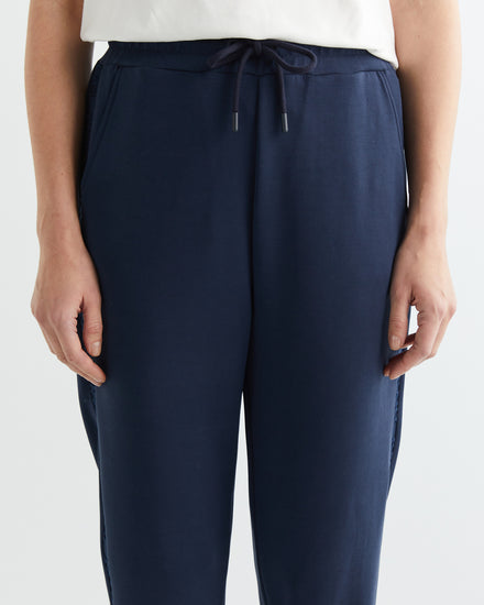 Spodnie dresowe damskie regular fit granatowe