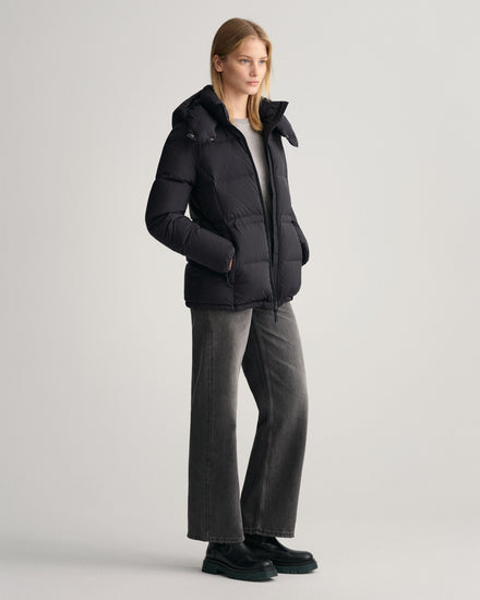 Kurtka damska z kapturem regular fit czarna