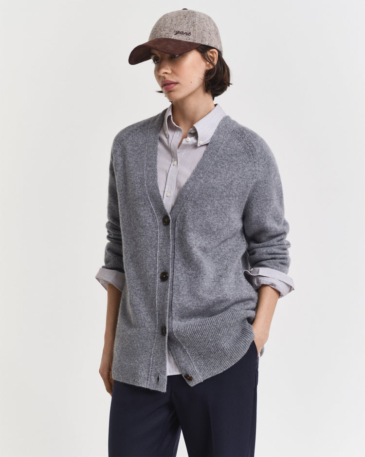 Sweter damski z dekoltem V relaxed fit czarny