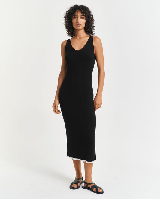 Sukienka damska bez rękawów slim fit czarna