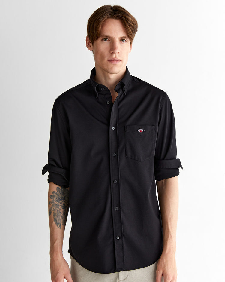 Męska czarna koszula regular fit z kołnierzykiem na guziki