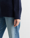 Sweter z jodełką z okrągłym dekoltem