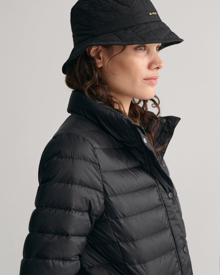 Kurtka damska ze stójką z długim rękawem regular fit czarna