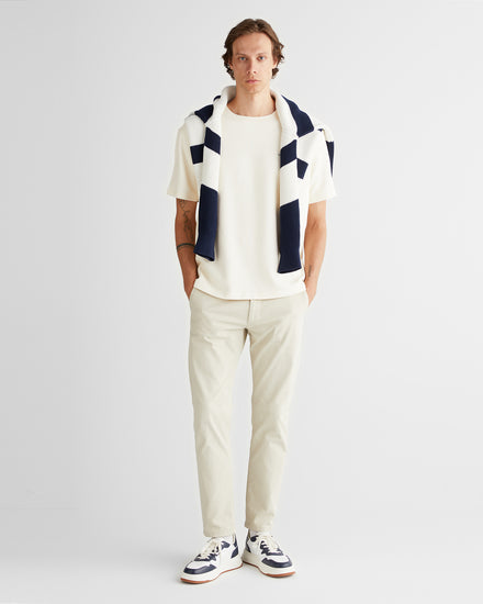T-shirt męski z okrągłym kołnierzykiem relaxed fit kremowy