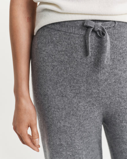 Spodnie damskie relaxed fit czarne