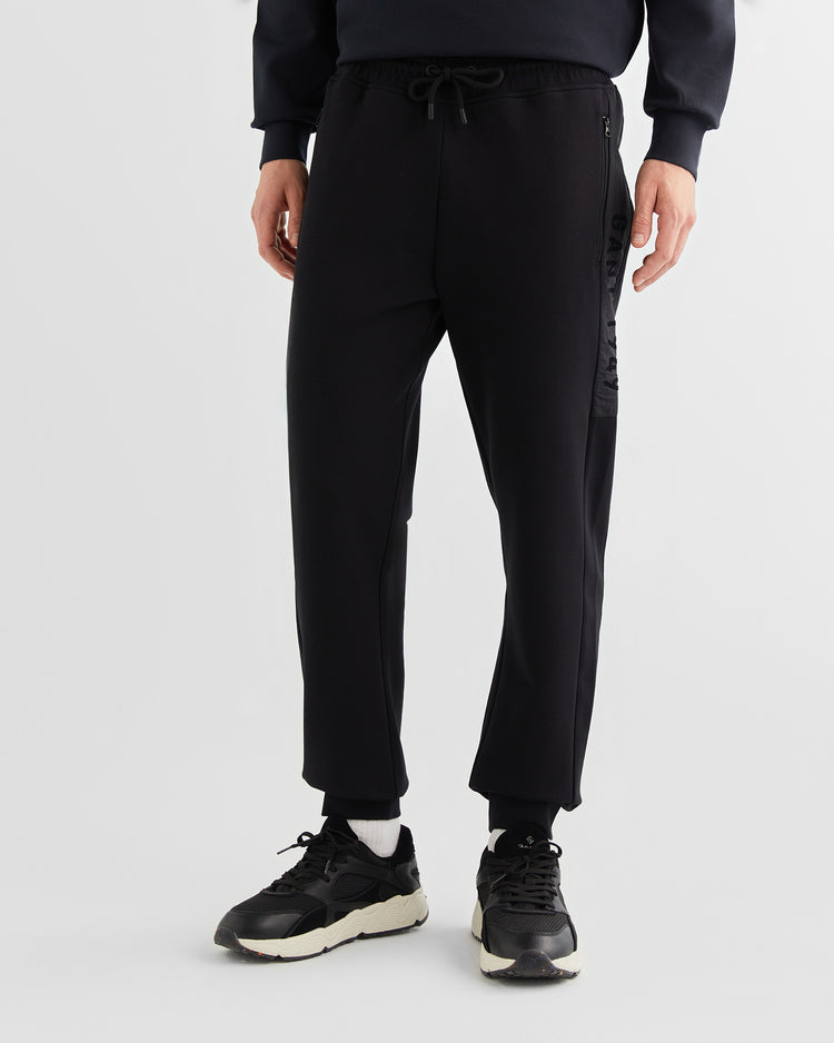 Spodnie dresowe męskie regular fit czarne