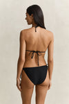 Góra bikini typu trójkąt